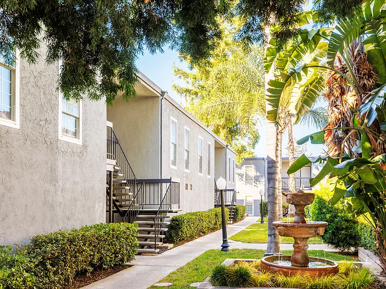 Sequoyah Apartments — Photo 6