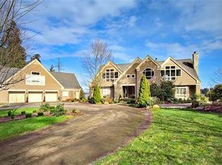 8459 NE Gordon Dr, Bainbridge Island, WA 98110
