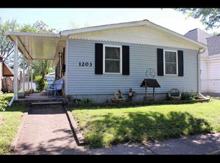 1203 8th Ave, Terre Haute, IN 47804