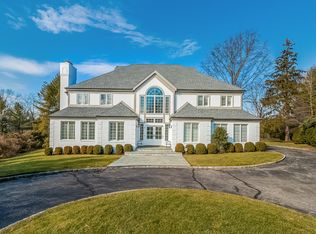 3 Mayfair Cir, Purchase, NY 10577