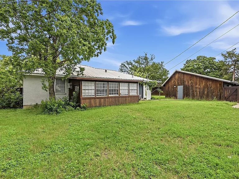 906 Gilchrist Ave — Photo 28