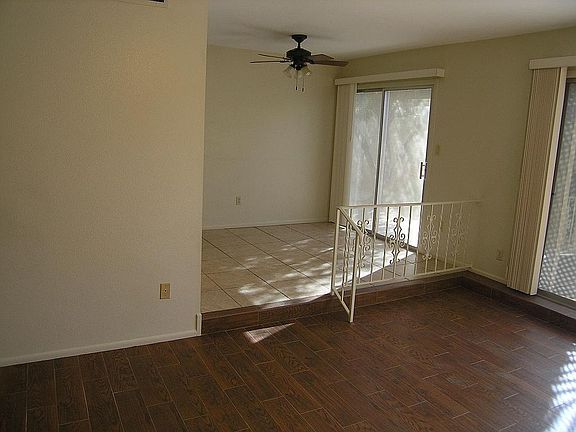 3rd image of 5220 S Monaco Dr