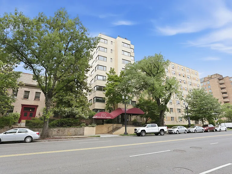 2720 Wisconsin Ave NW #302 — Photo 21