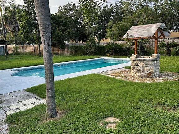 4th image of 5608 GATEWAY DRIVE