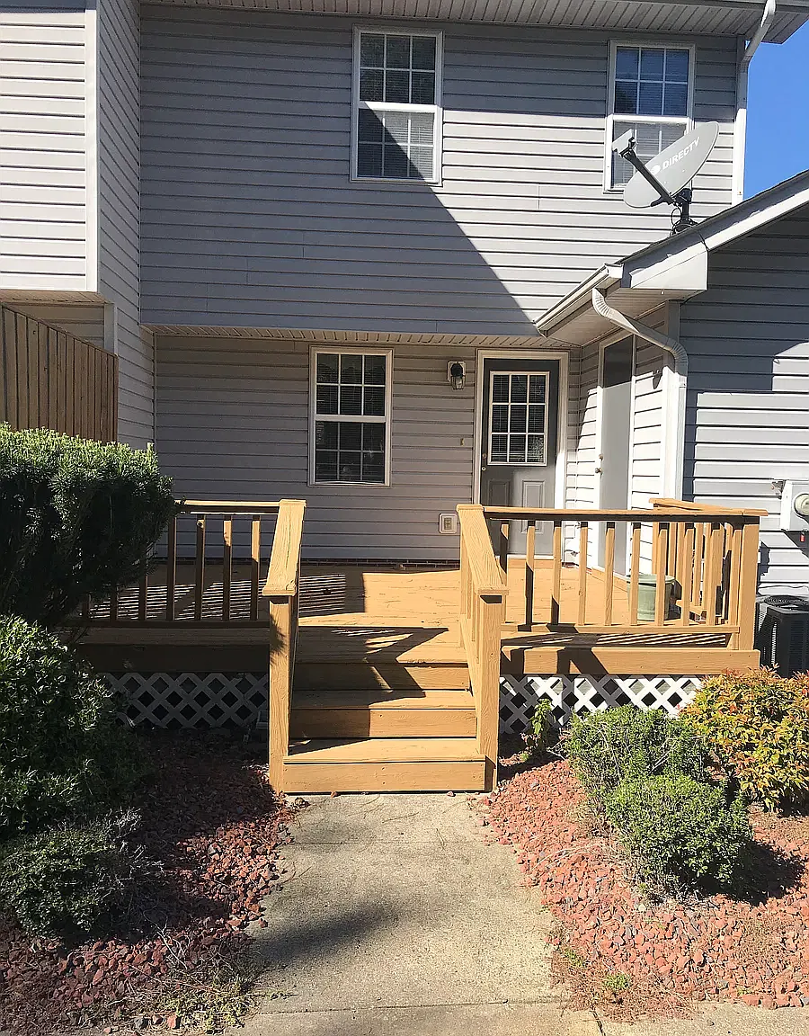 2 bed, 1000 sqft, $1,100 — Photo 4