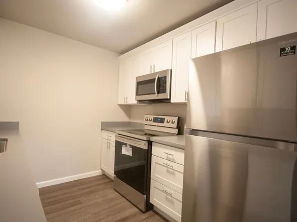 Quiet Apartment Living with In-Unit Laundry and Assigned Parking, 1426 NW 60th St APT 2, Seattle, WA 98107