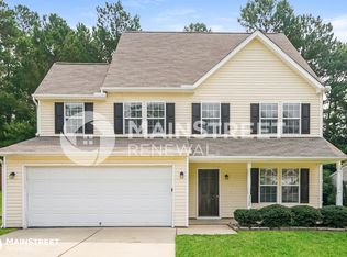 3724 Blue Blossom Dr, Raleigh, NC 27616