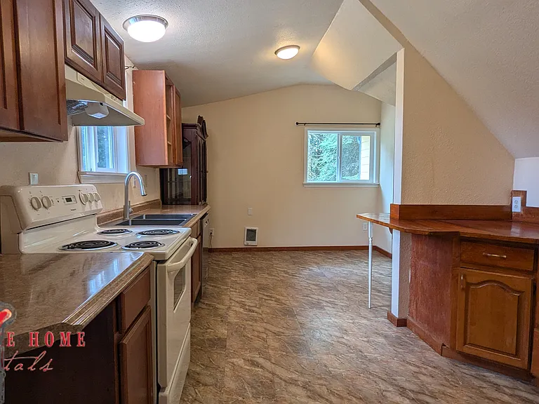8447 Delphi Rd SW — Photo 26