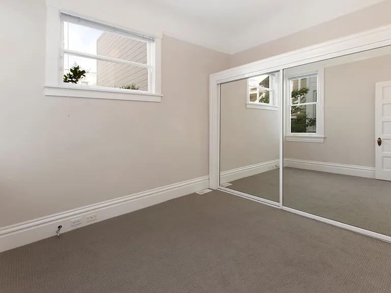 1080 Filbert St — Photo 11