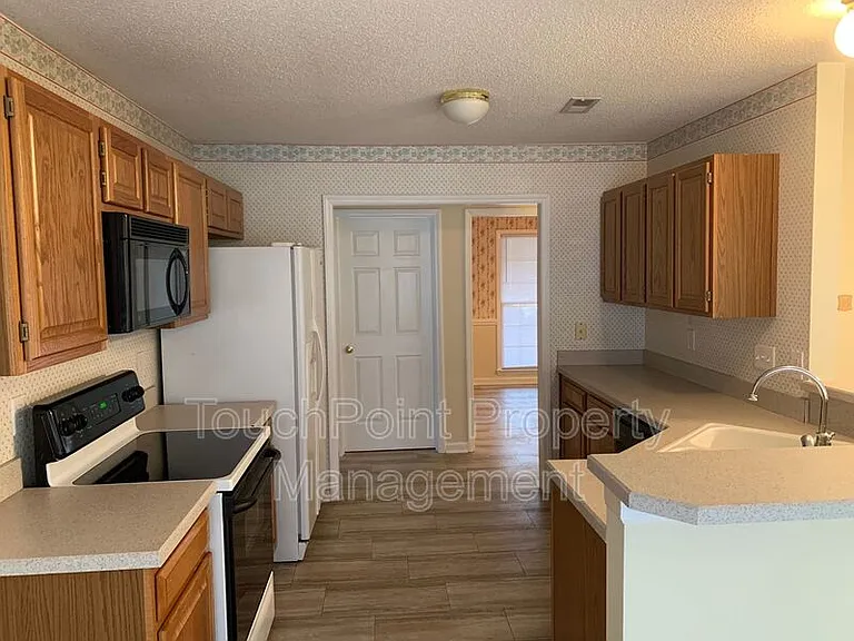 4319 Wynborough Ln — Photo 2