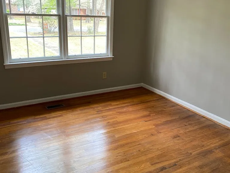 2018 Acker Dr — Photo 5