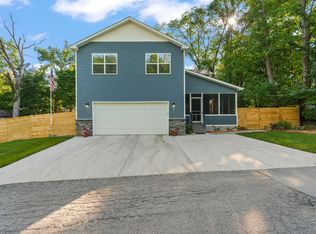 4200 Cardinal Ln, Valparaiso, IN 46383