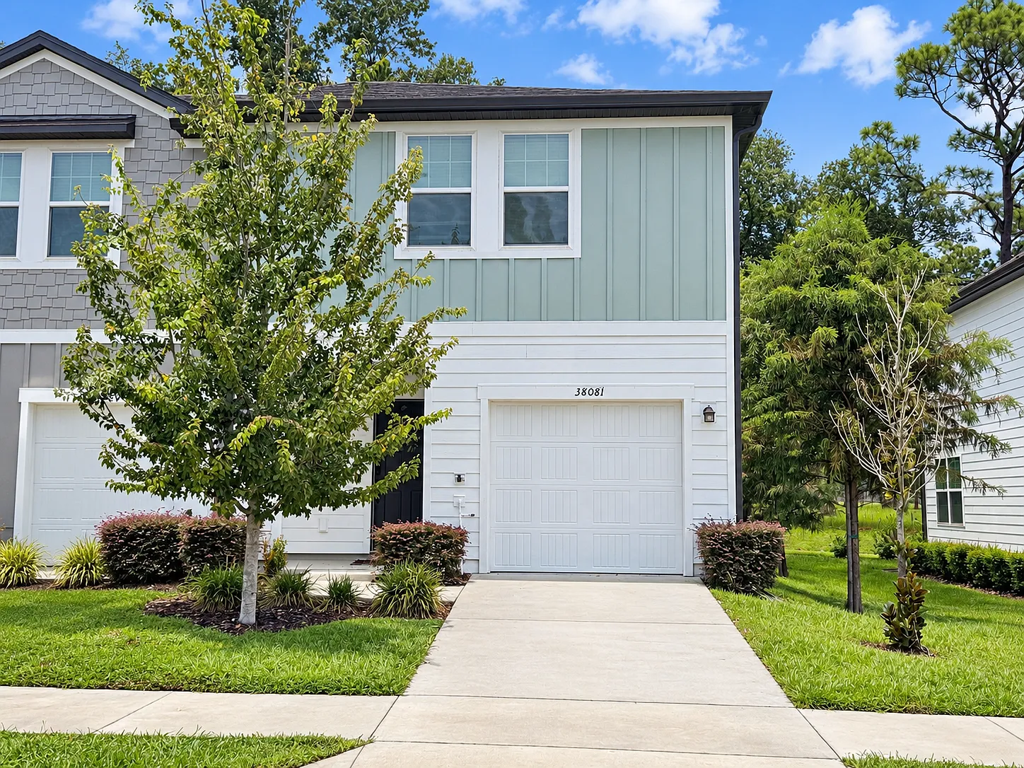 3 bed, 2.5 bath, 1364 sqft, $2,230 — Photo 1