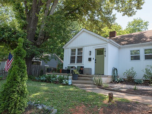 2nd image of 1419 Remount Rd #B