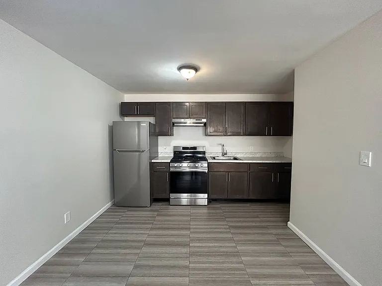 18 Hampton Rd #B10 — Photo 30