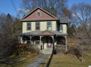 45 Garden St, Red Hook, NY 12571