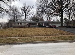 312 Utz Ln, Hazelwood, MO 63042