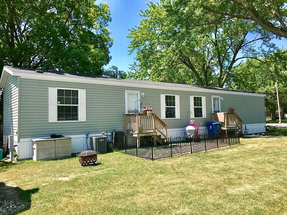 1st image of 68 Redwood Manor Park