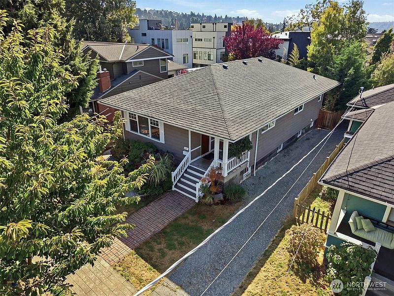 2nd image of 833 NW 64th Street
