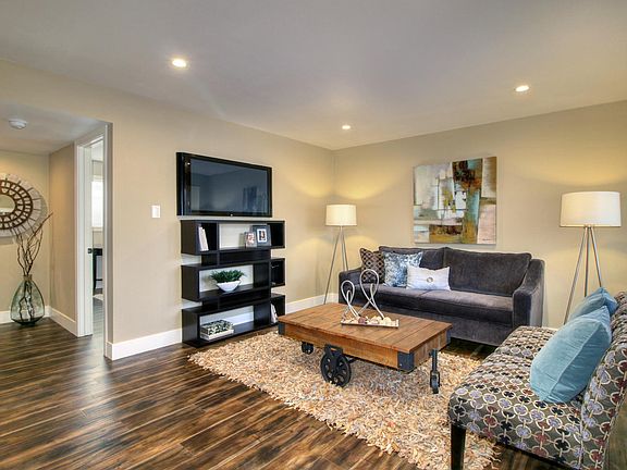 3rd image of 155 Patricia Ln #12