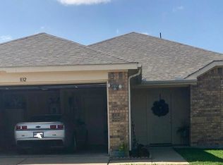 832 Cedar Ridge Ln, Burleson, TX 76028