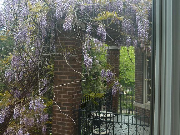 side view of balcony