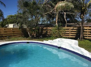 6331 Farragut St, Hollywood, FL 33024