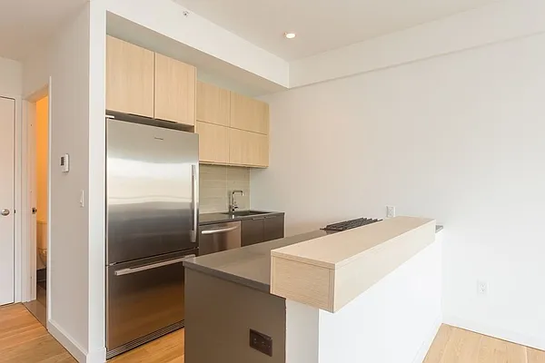 Rented by MNS | media 8