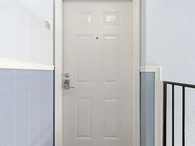 4805 Cobia Dr SE #D — Photo 6