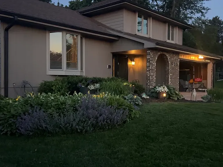 801 Buckboard Blvd — Photo 1