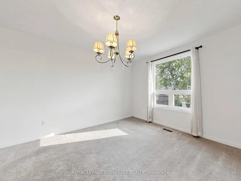 94 Howlett Ave — Photo 11