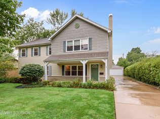 536 Short Ln, Glenview, IL 60025
