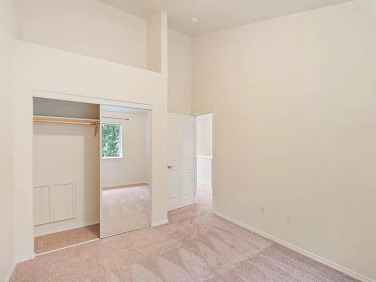 9215 SW Sweek Dr — Photo 15