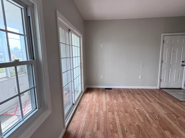 279 Captain Thomas Blvd #1, W Haven, CT 06516