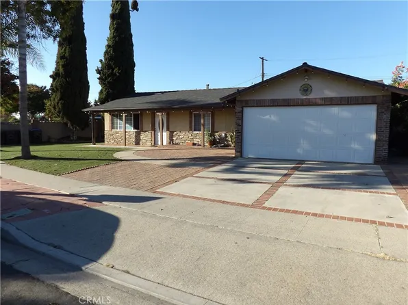 4213 Fay Cir, Santa Ana, CA 92703