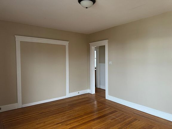 4th image of 297 Park St #2FB