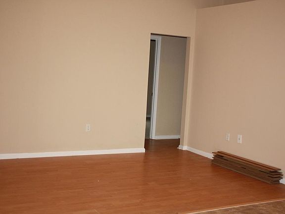 3rd image of 1160 Buccaneer Blvd