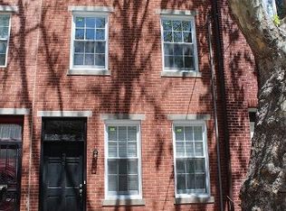 227 Carpenter St, Philadelphia, PA 19147