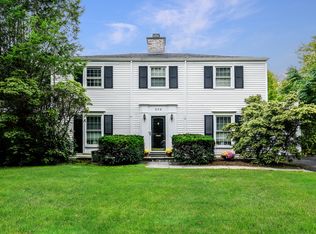 598 Fort Hill Rd, Scarsdale, NY 10583