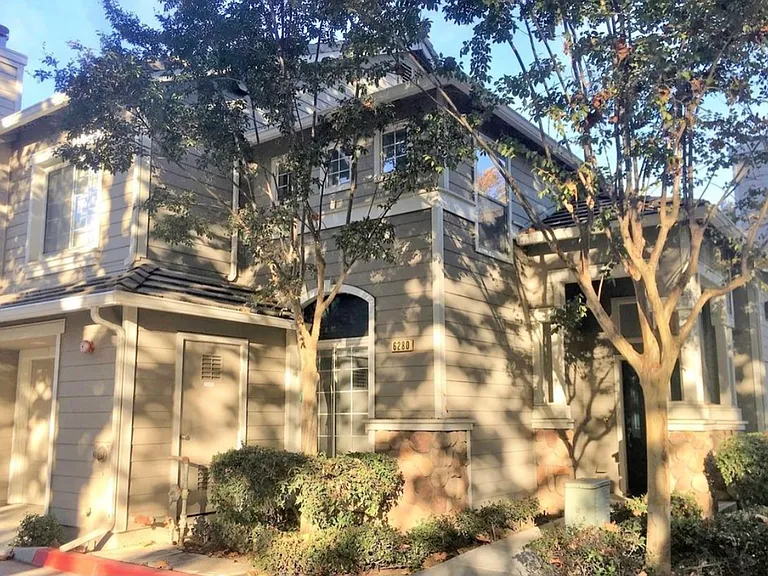 6280 Ceanothus Ln — Photo 1