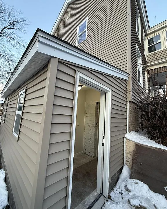 27 South St