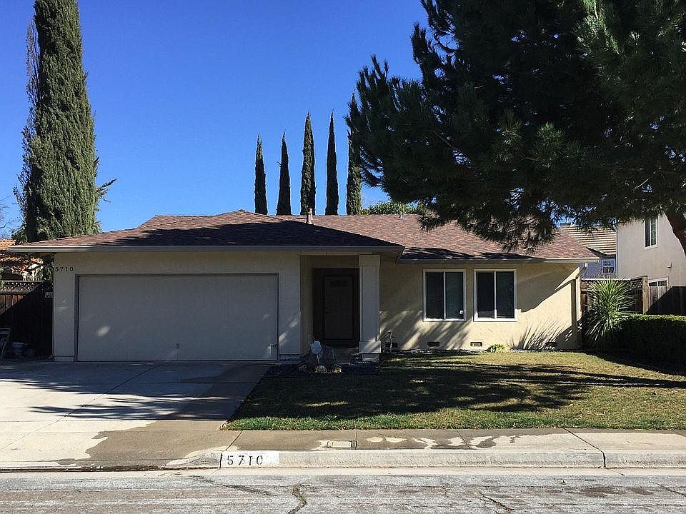 1st image of 57110 Wheelsman Pl
