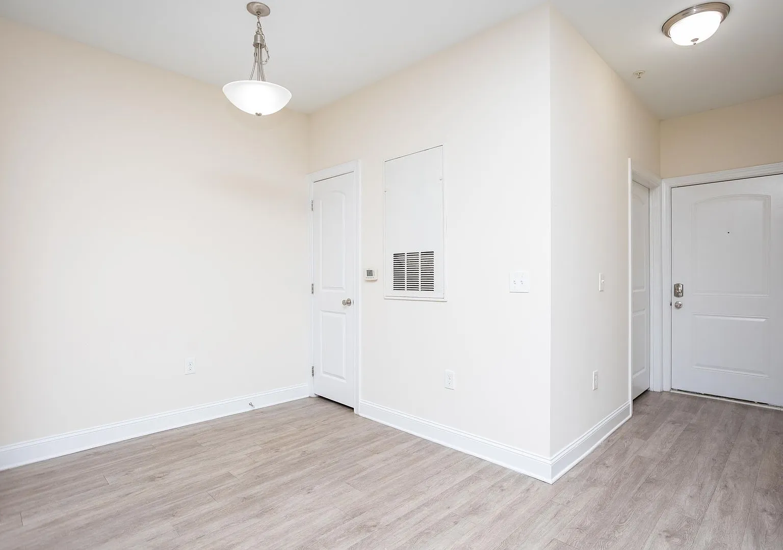 2 Bedroom, 2 Bath Apartment for Rent — Photo 4