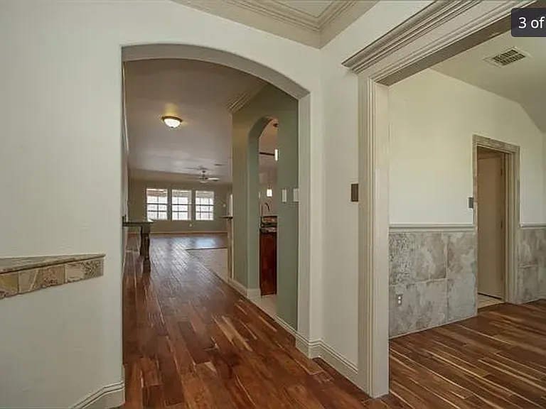 3728 Sapphire St — Photo 2