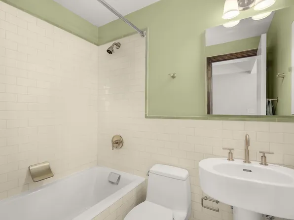 12 West 72nd Street image 19 of 21