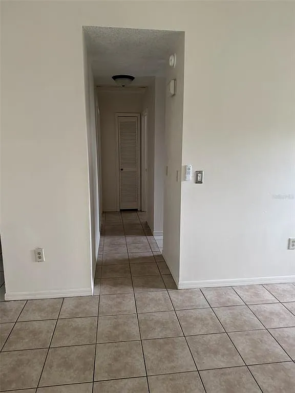 2 bed, 1.0 bath, 900 sqft, $1,250 — Photo 3