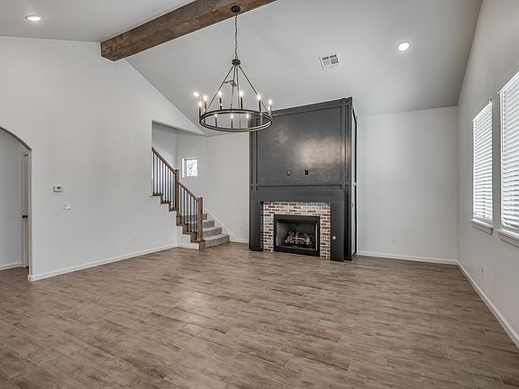 3rd image of 8322 Robin Way