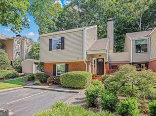 33 Dunwoody Springs Dr, Sandy Springs, GA 30328
