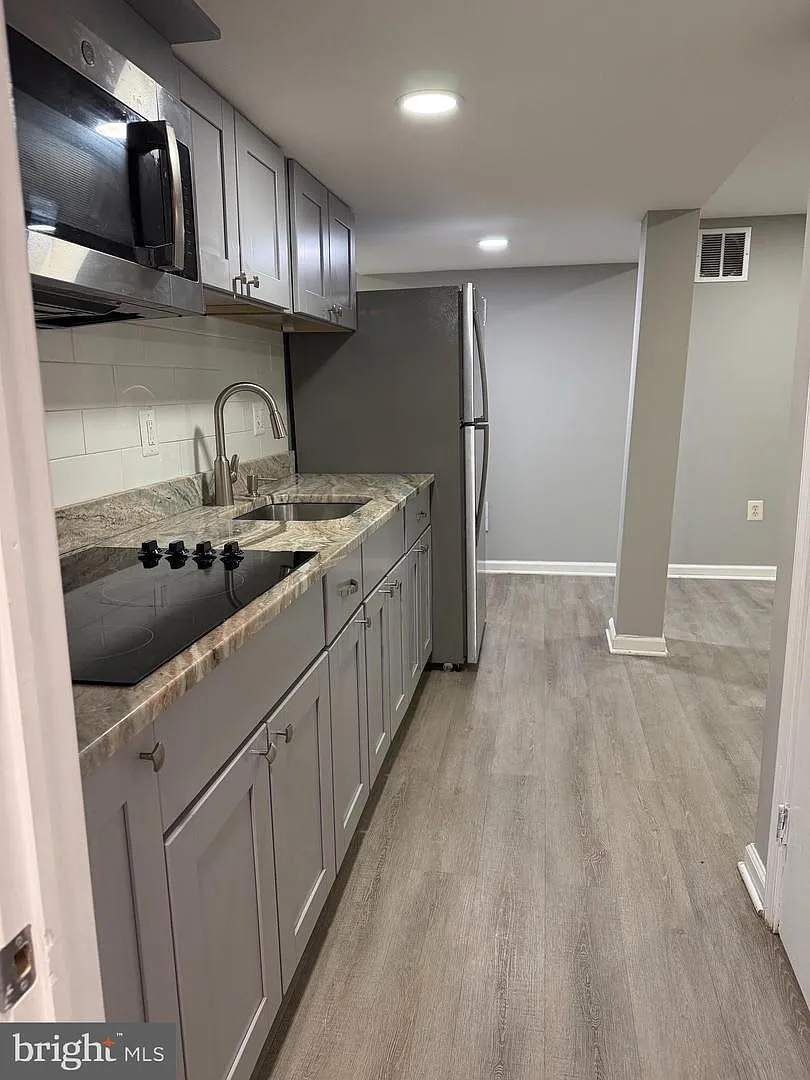 2 bed, 1365 sqft, $1,600 — Photo 2