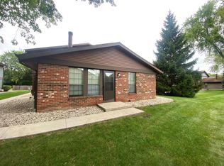 6936 N Raintree Dr UNIT A, Milwaukee, WI 53223